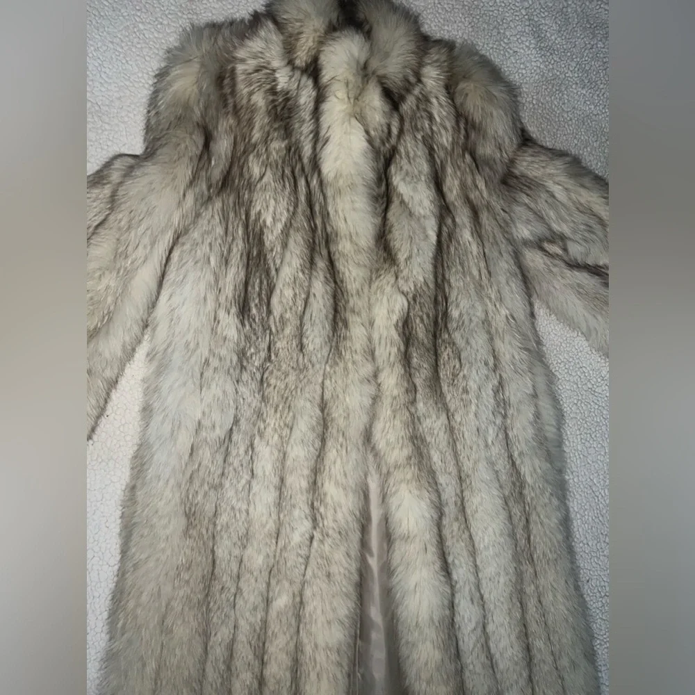 Fox Fur Jacket - Picture 4 of 4